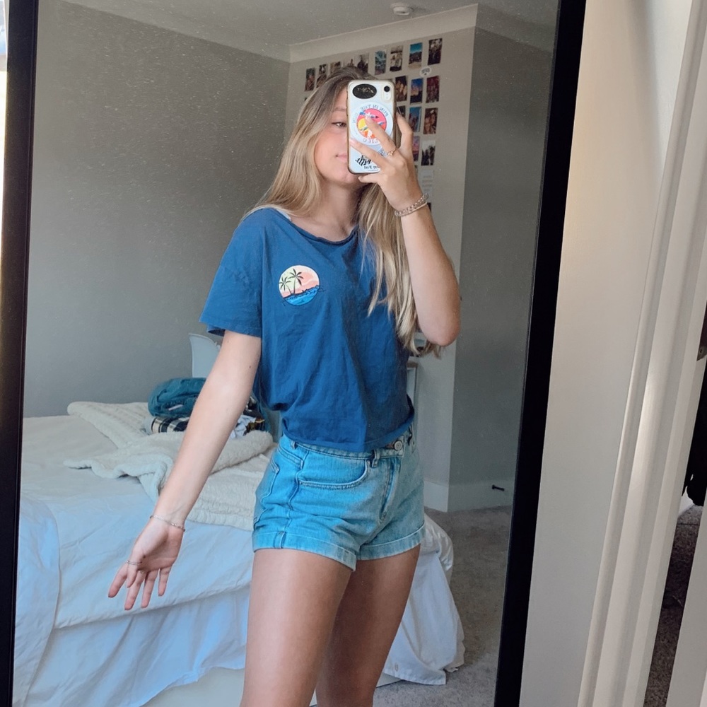 SOLD - Picture 3 of 4